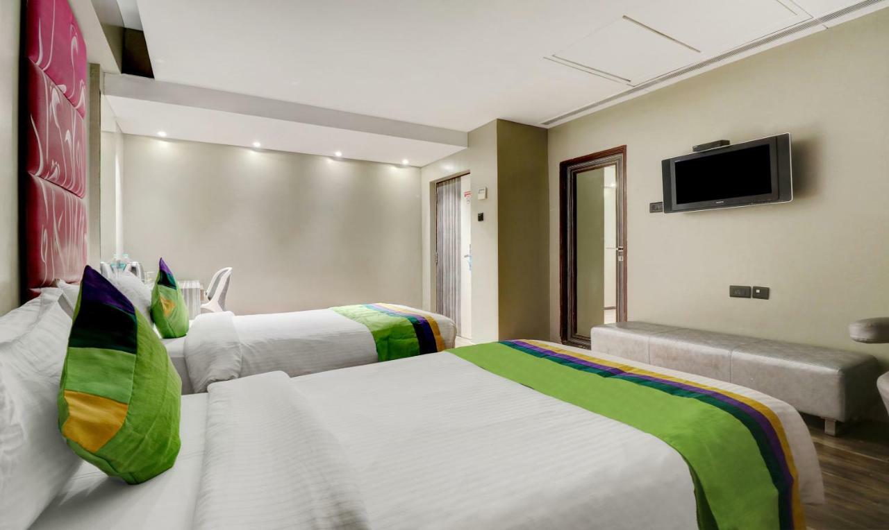 The Spring Hotel Chennai Exterior foto