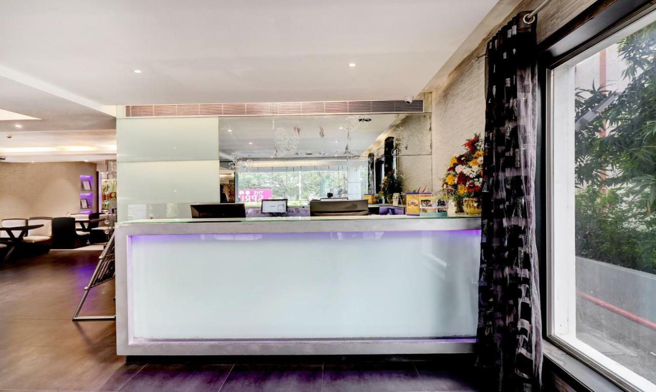 The Spring Hotel Chennai Exterior foto
