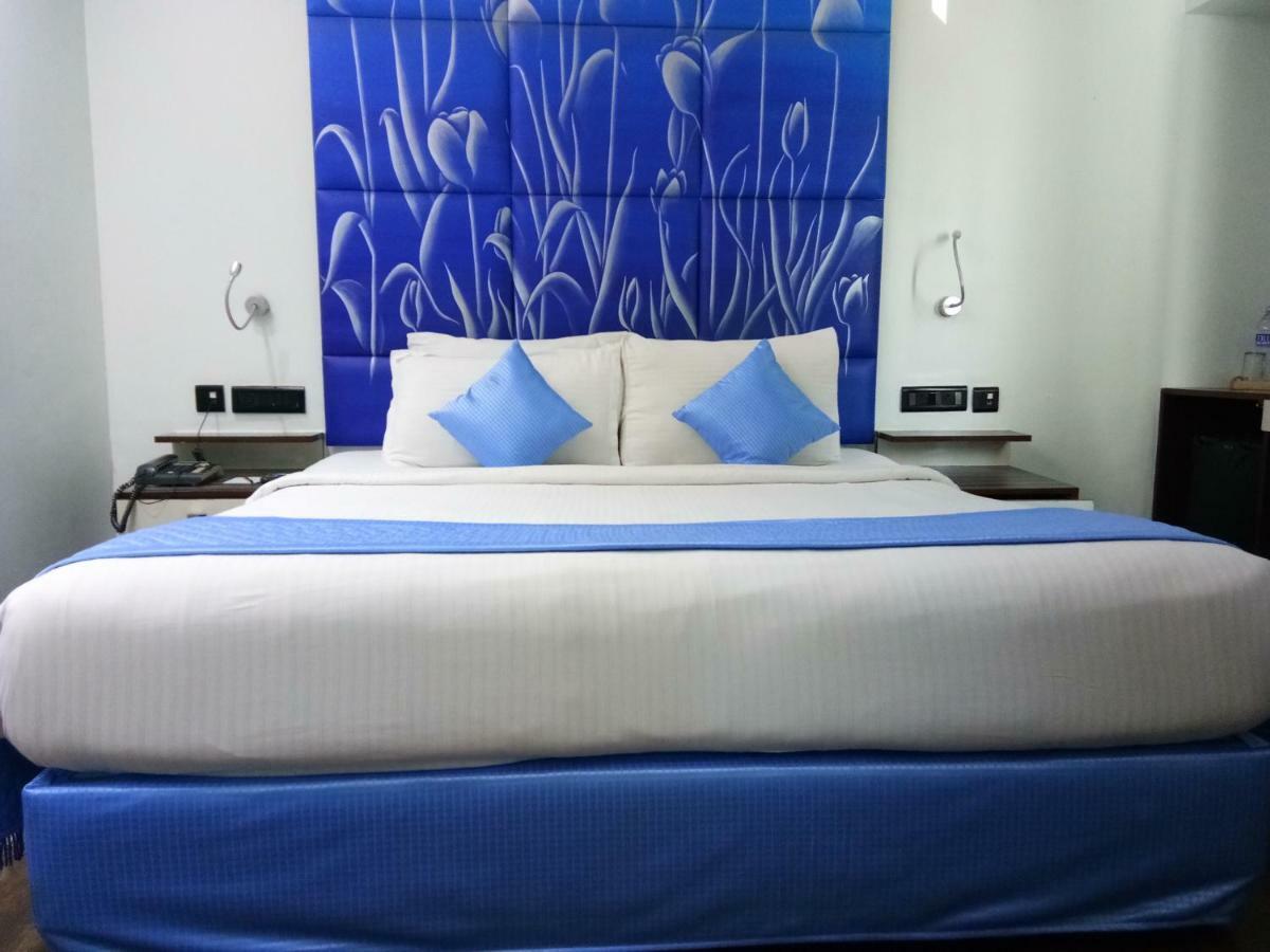 The Spring Hotel Chennai Exterior foto